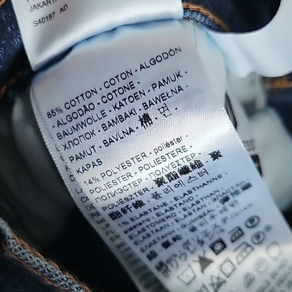 NEW 30 LEVI'S RIBCAGE STRAIGHT LEG ANKLE RIB CAGE SHORT JEANS 27 NWT - Picture 9 of 11